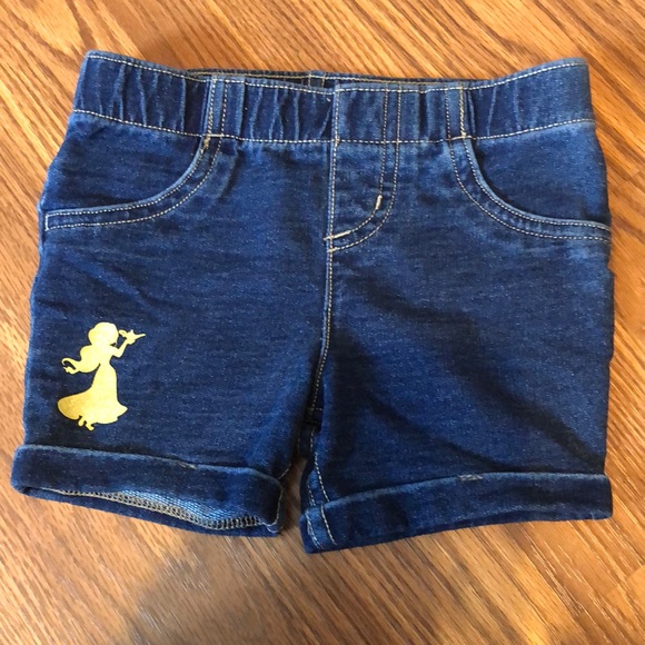 *WORN ONCE* GIRLS SHORTS SIZE 2 T. IN EXCELLENT CONDITION. SMOKE FREE HOME. - Picture 1 of 2